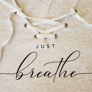 JUST BREATHE Printed Bandage V-Neck Tunic Shirt Long Sleeve T-Shirt Large NEW